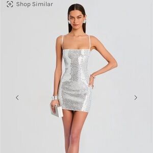 Retrofete AVANYAH
EMBELLISHED KNIT
DRESS